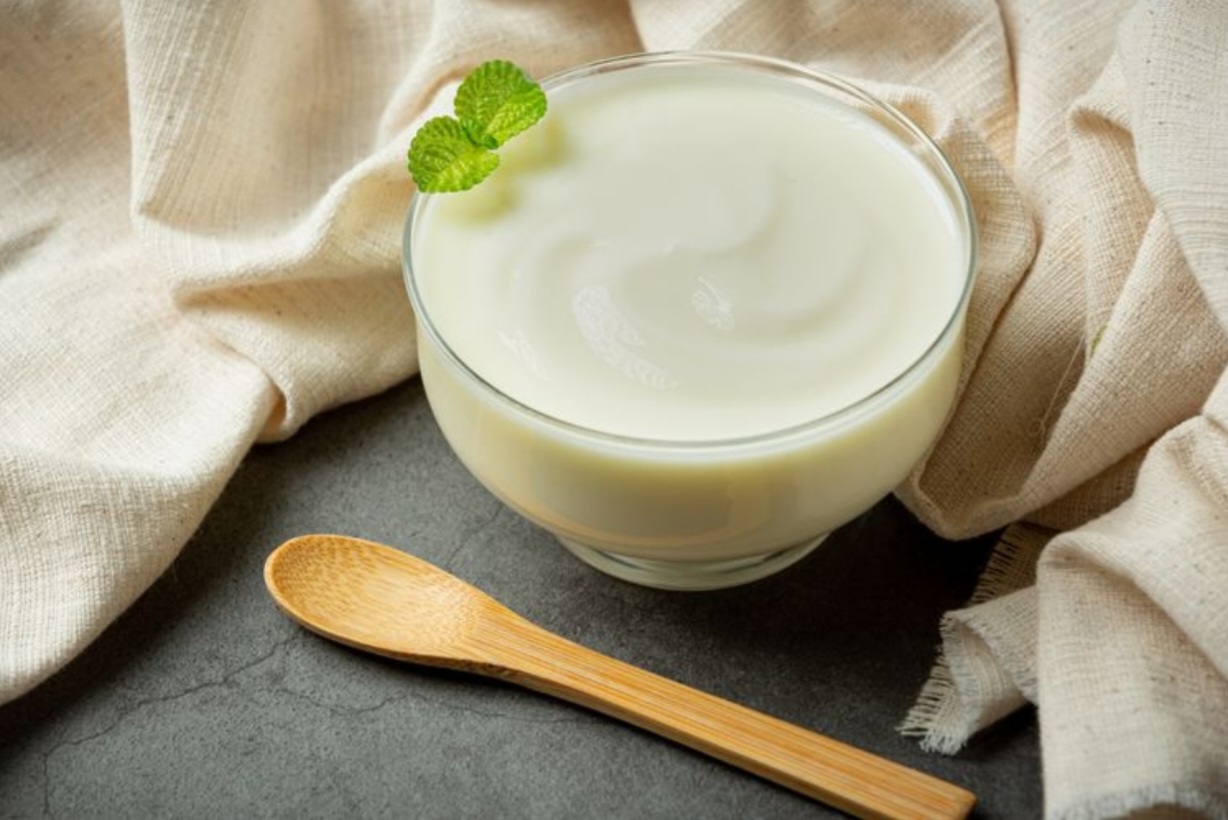 Cara Membuat Yoghurt yang Lezat dengan Bahan Sederhana - Featured Image