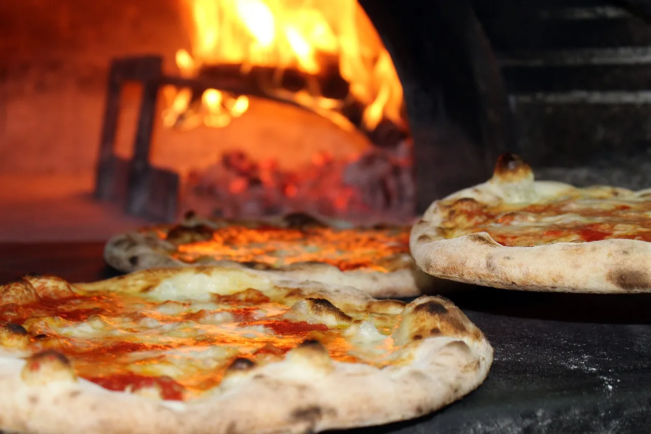 20 Topping Pizza Tradisional: Daftar Topping Asli Dari Negaranya - Featured Image