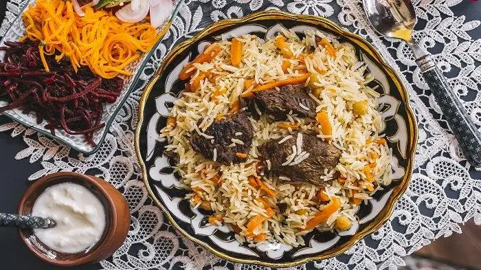 Macam Macam Nasi Arab: Perbedaan Kebuli, Briyani, Mandhi, Kabsa dan Bukhari - Featured Image