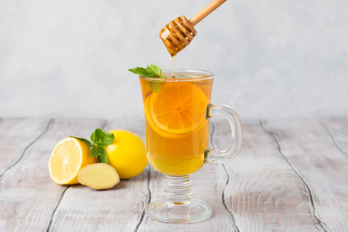 12 Manfaat Teh Lemon dan Madu Untuk Kesehatan - Featured Image