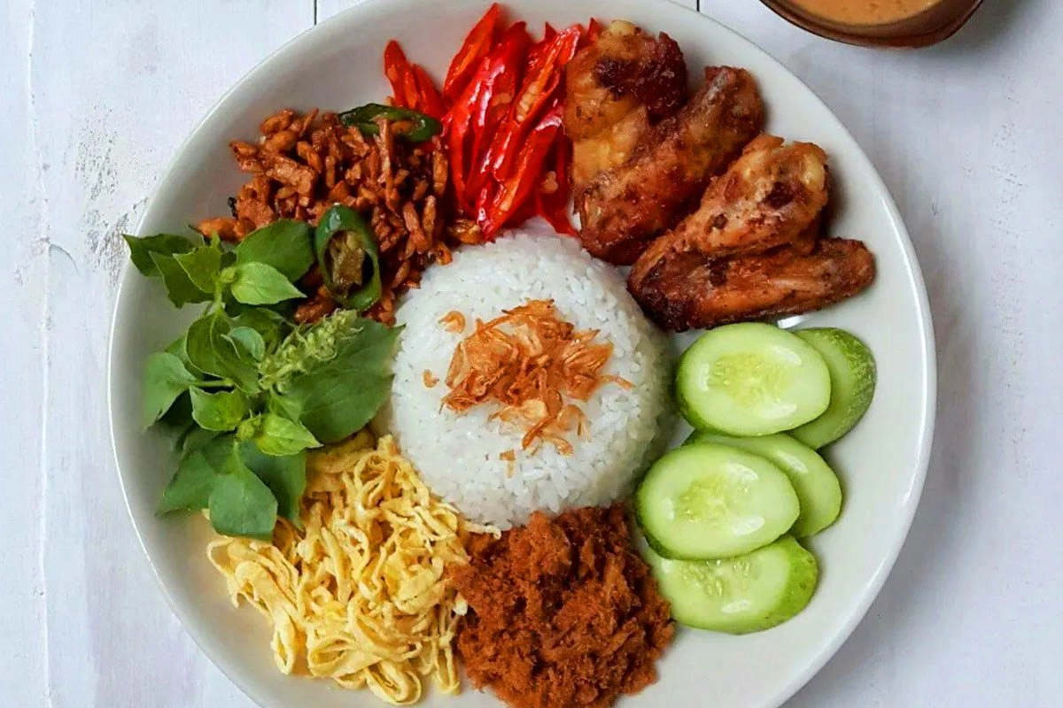 12 Nasi Rempah Indonesia, Rasa Gurih Yang Menggugah Khas Nusantara - Featured Image