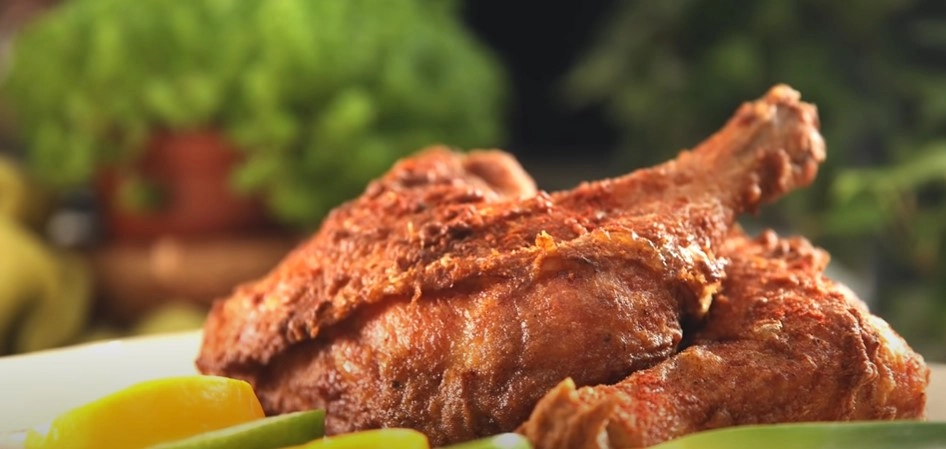 Bosan Ayam Kering? Yuk, Coba 9 Tips Memasak Ayam Tetap Juicy Ini! - Featured Image